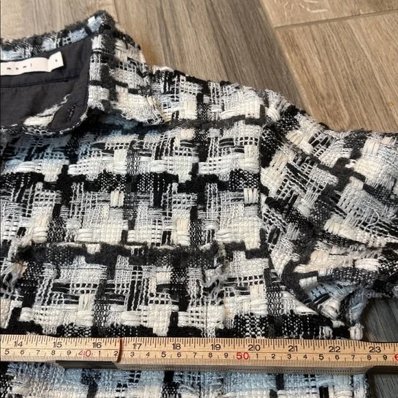 MNML Men’s Raw Edge Flannel Shirt White And Black Size Small‎